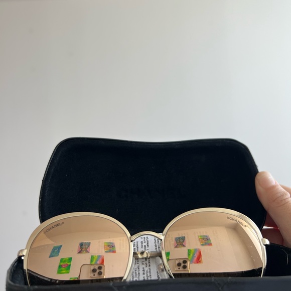Chanel sunglasses - Picture 5 of 5